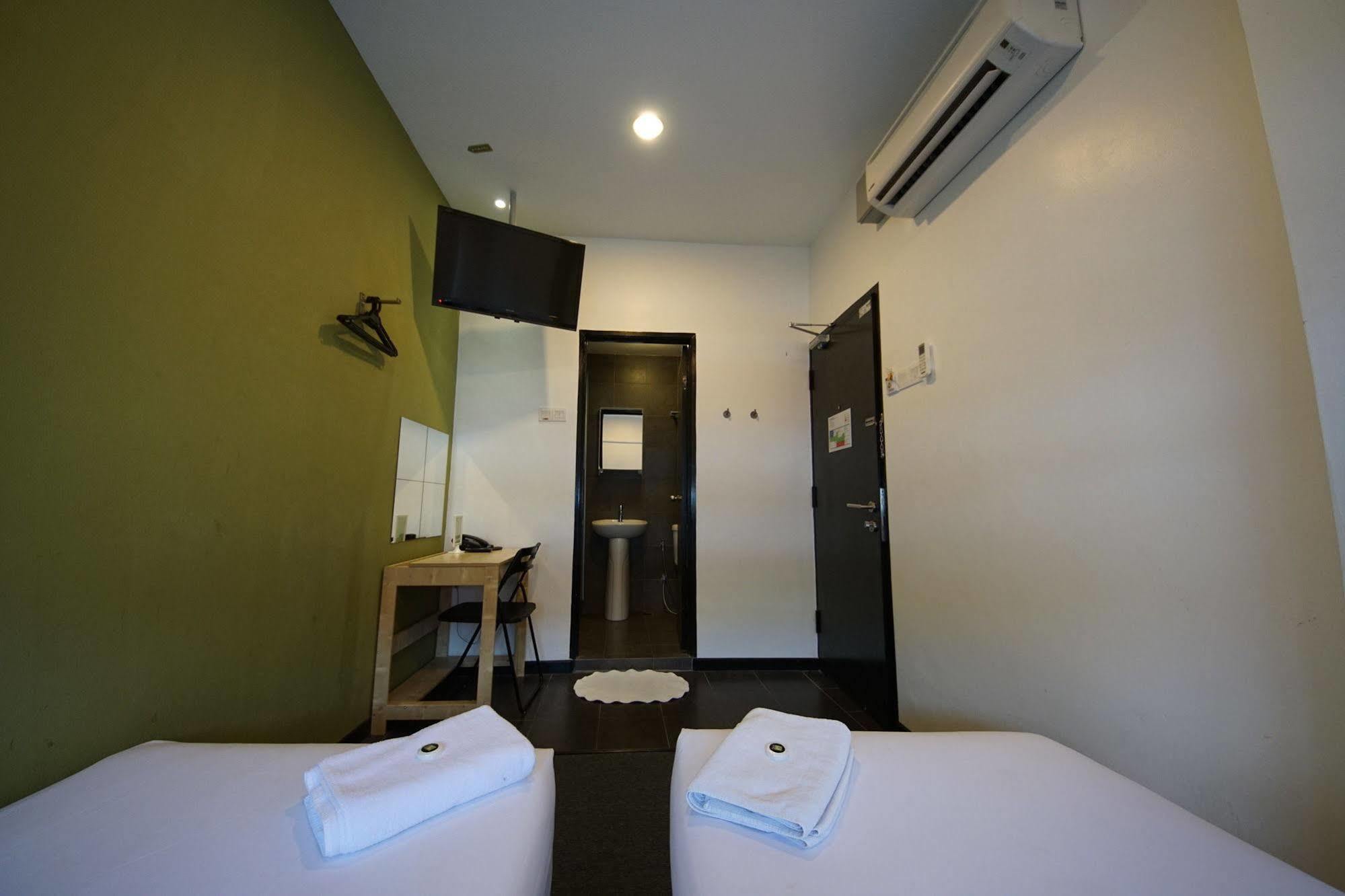 โรงแรมทิวลิป อิโปห์ ภายนอก รูปภาพ