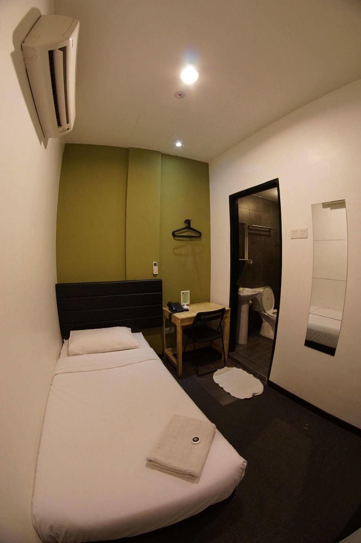 โรงแรมทิวลิป อิโปห์ ภายนอก รูปภาพ