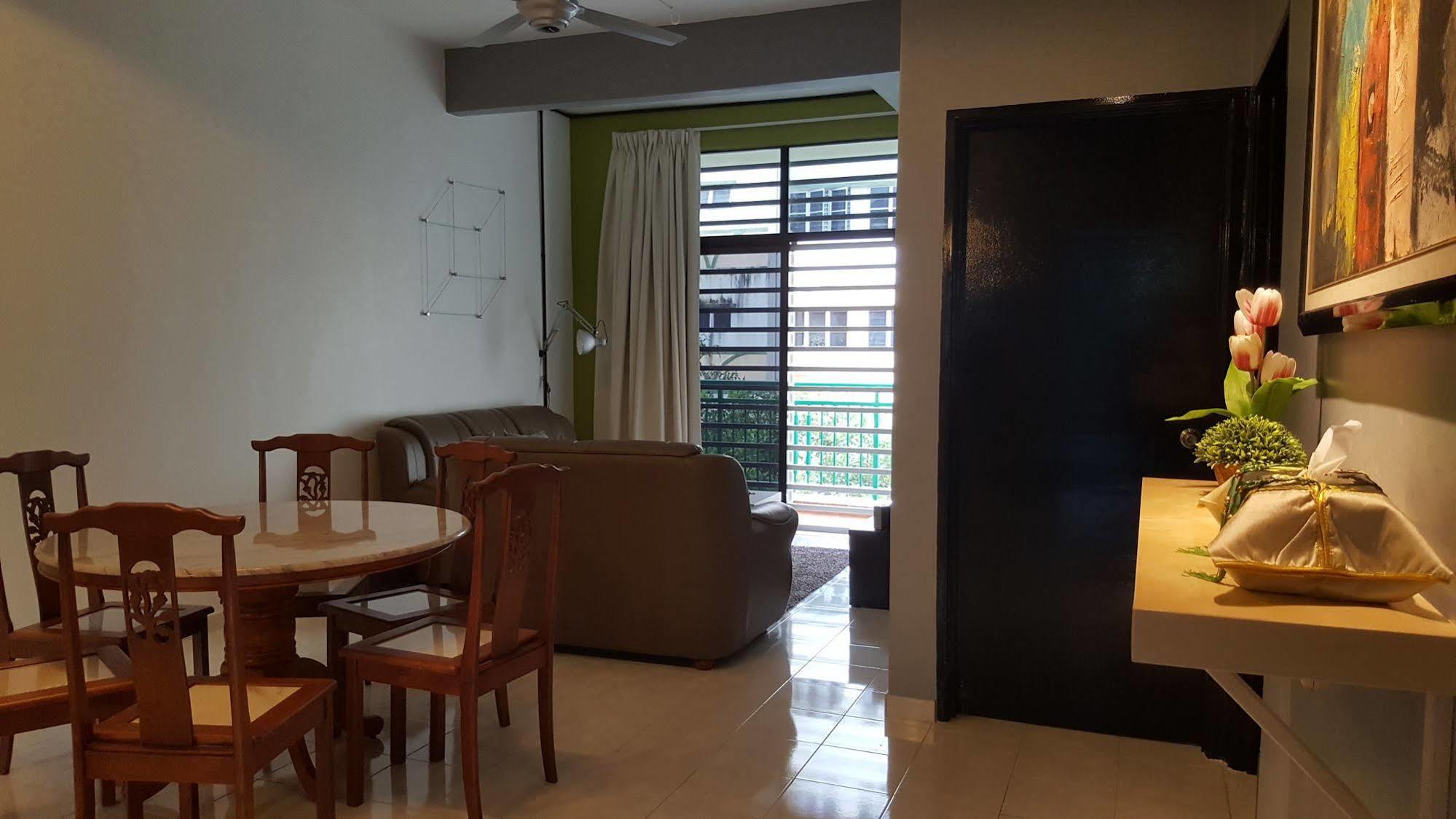 โรงแรมทิวลิป อิโปห์ ภายนอก รูปภาพ